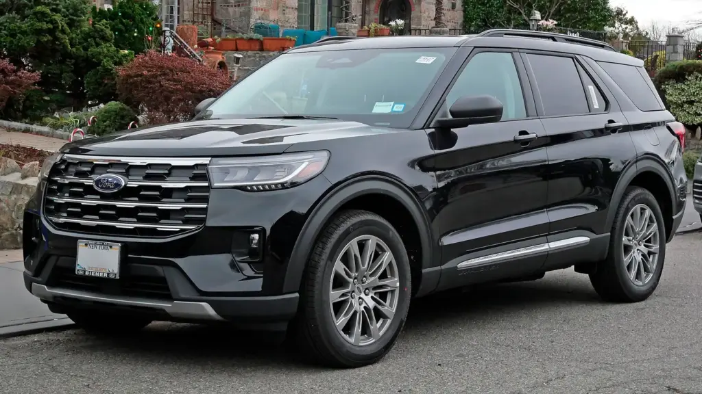 2025 Ford Explorer Active, facelifted sixth generation, in Queens, New York