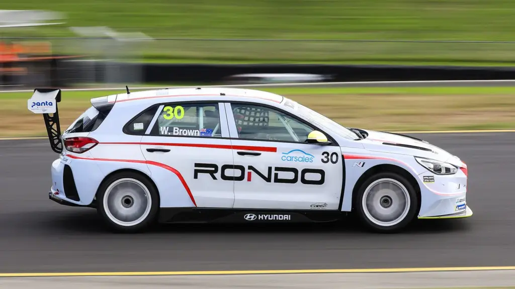Hyundai i30 N TCR racing at Sydney Motorsport Park in 2019