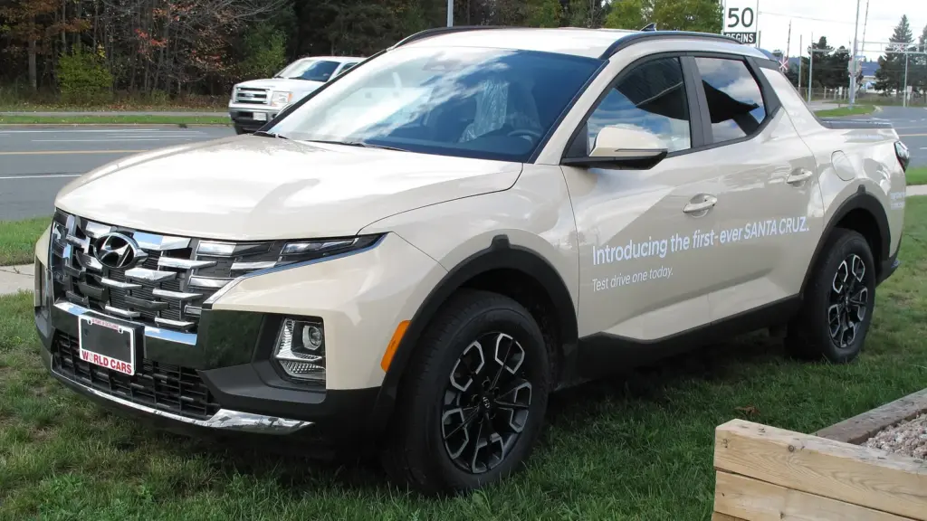 2022 Hyundai Santa Cruz compact pickup, front left view