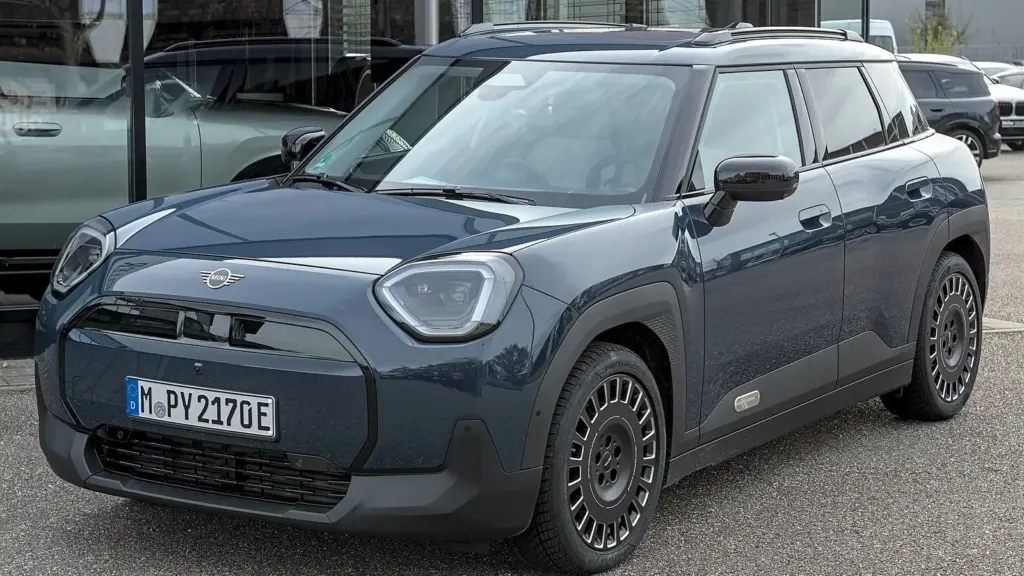 MINI Aceman electric crossover
