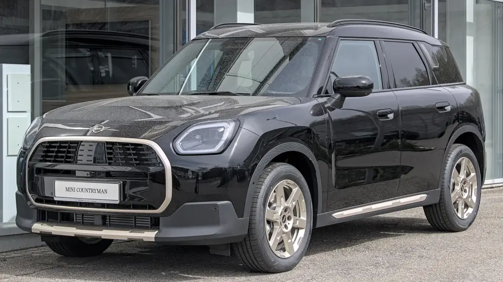 Current-generation MINI Countryman (U25) in Leonberg, Germany
