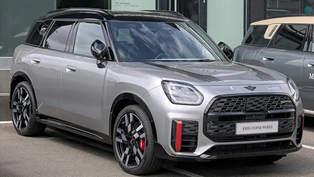 MINI John Cooper Works Countryman (U25) in Stuttgart