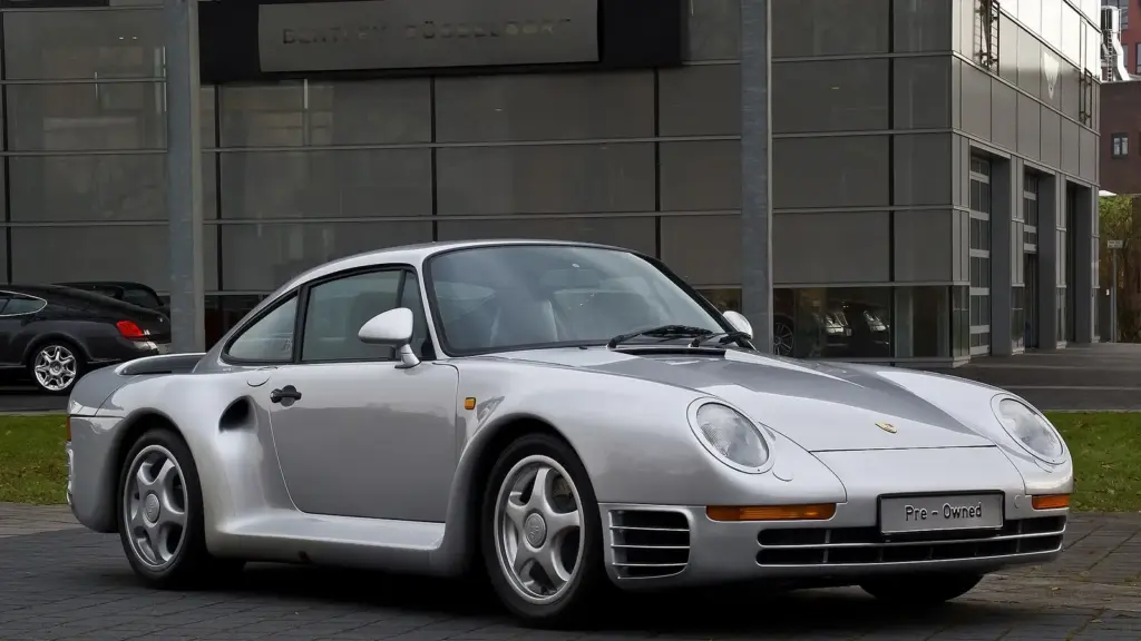 Porsche 959 supercar, front view, in Düsseldorf