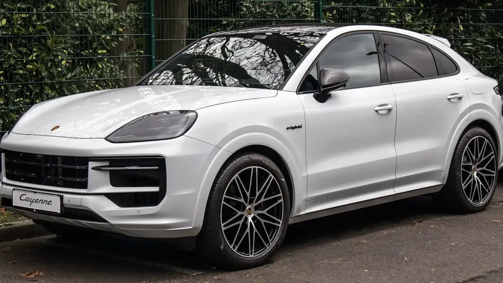 Porsche Cayenne E-Hybrid Coupe of the updated third generation