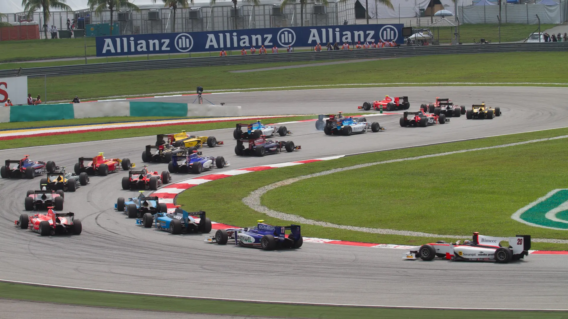 Single-seater field on the opening lap at Sepang International Circuit in Malaysia