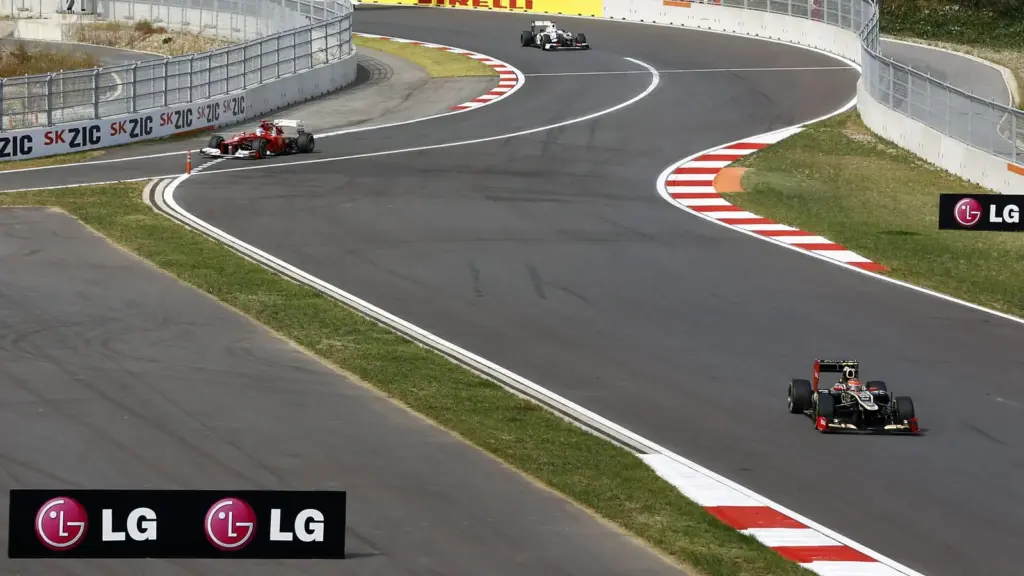 Formula 1 cars at the Korean Grand Prix at Korea International Circuit in Yeongam