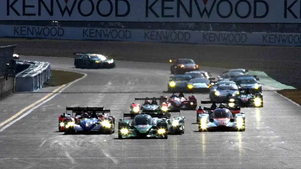 Sports prototypes on the opening lap of the 1000 km of Okayama