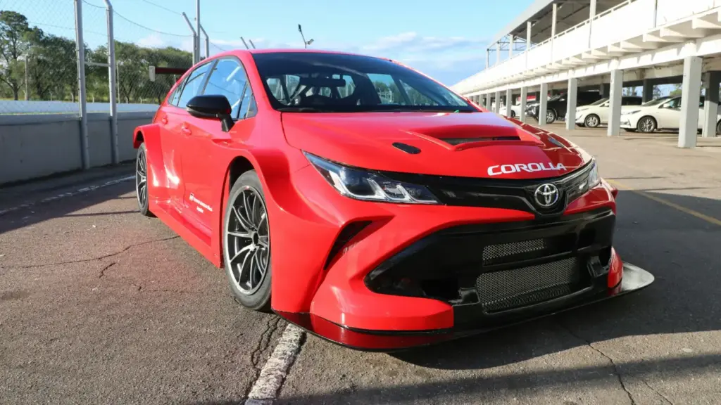 Toyota Corolla TCR testing at the Autódromo Oscar Cabalén in Córdoba