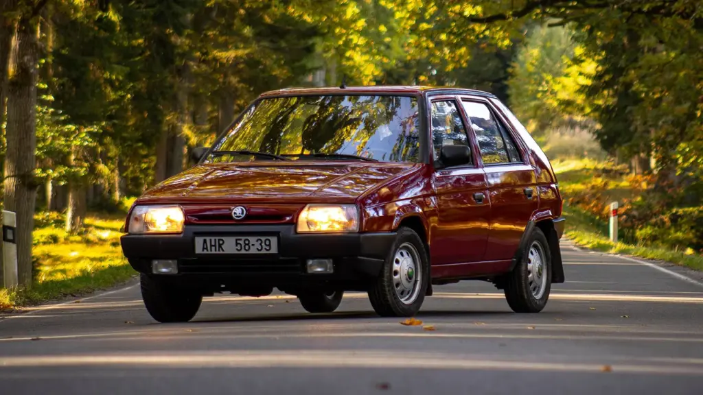 Red Škoda Favorit hatchback after its second facelift