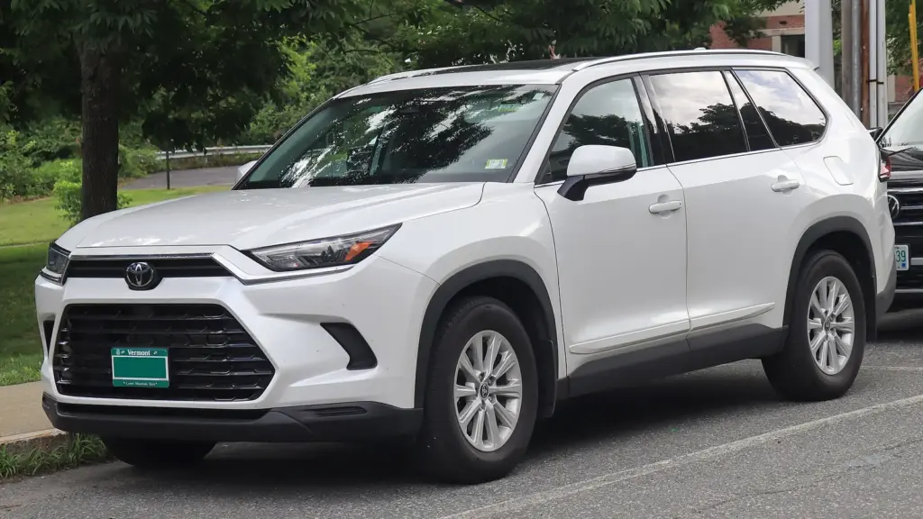 2026 Toyota Grand Highlander Hybrid XLE in Wind Chill Pearl, photographed in Vermont