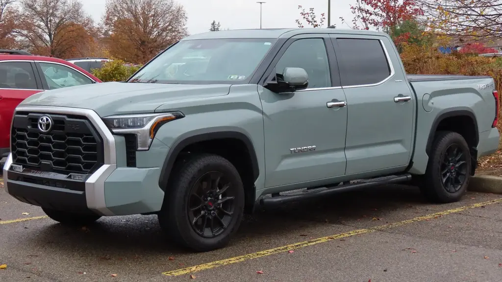 2022 Toyota Tundra Limited CrewMax 4x4 with TRD Off-Road Package in Lunar Rock