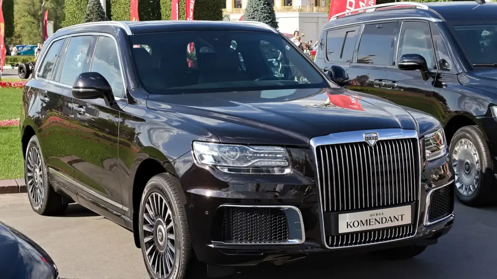 Black Aurus Komendant SUV on display in Moscow, 2026