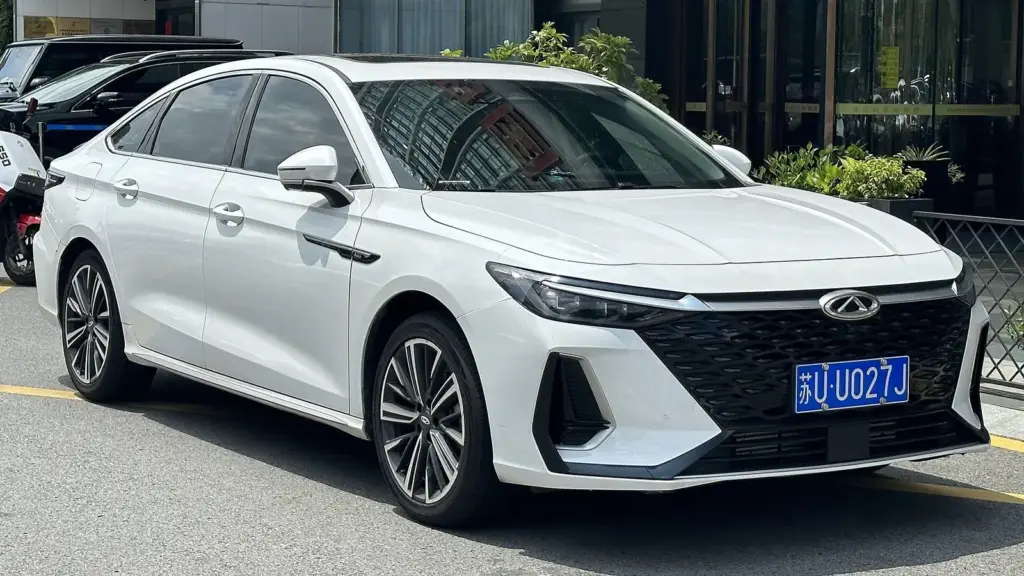 White Chery Arrizo 8 mid-size sedan