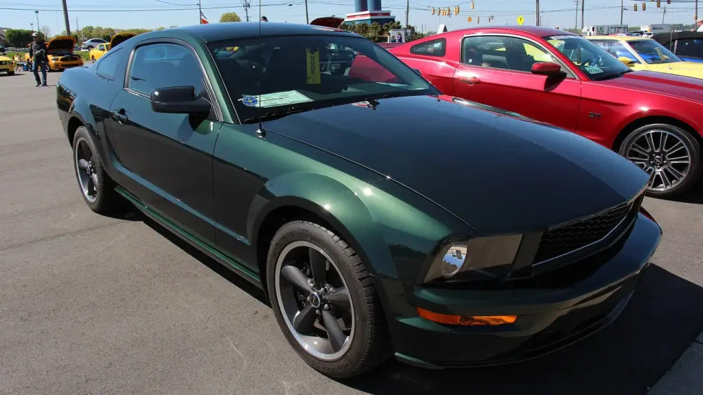 2008 Ford Mustang Bullitt coupe in Highland Green