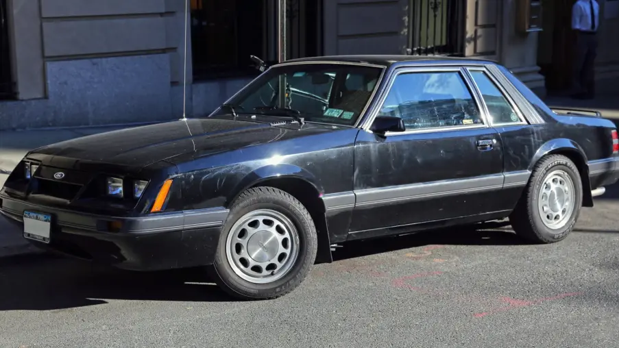 1986 Ford Mustang LX 5.0 notchback coupe, Fox-body generation