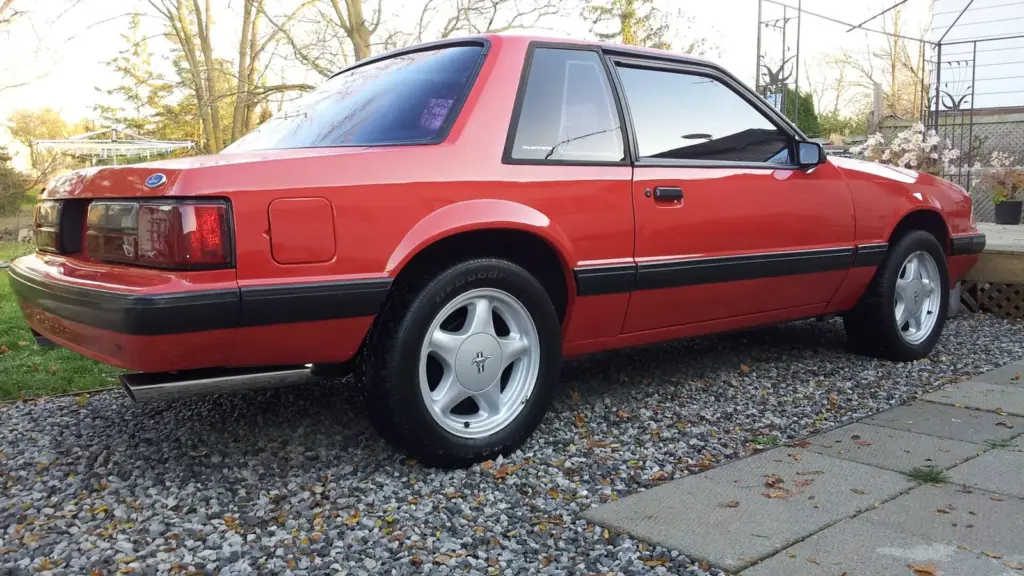 1988 Ford Mustang LX 5.0 notchback coupe
