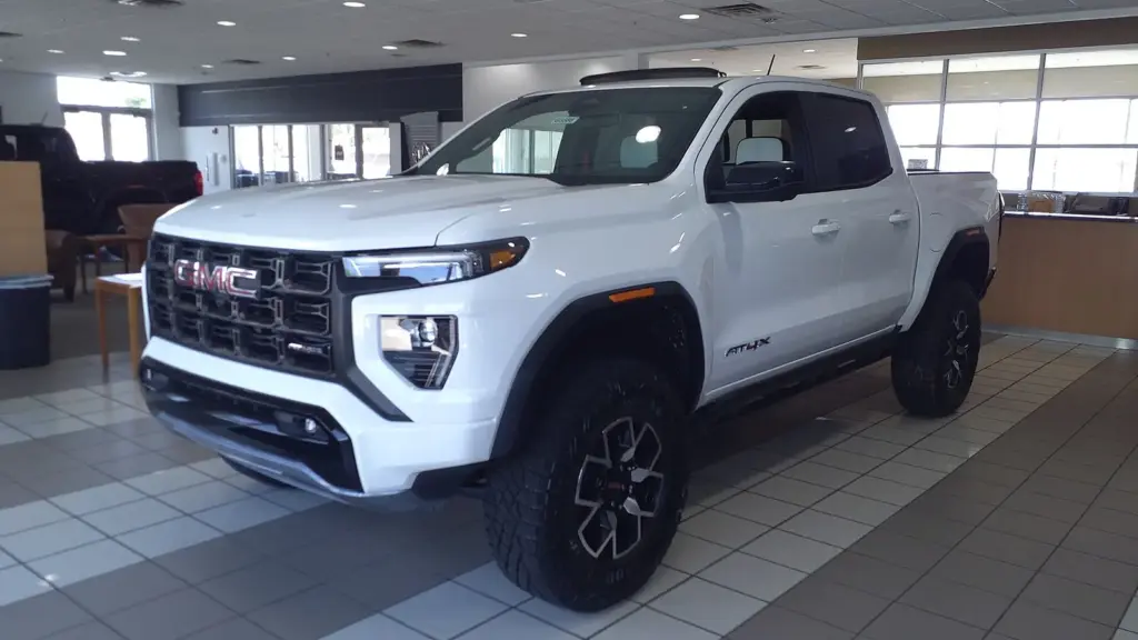 2023 GMC Canyon AT4X midsize pickup