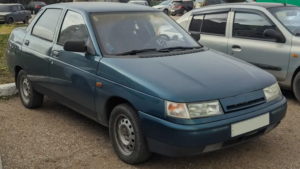 Blue 1998 Lada 110 sedan, front view