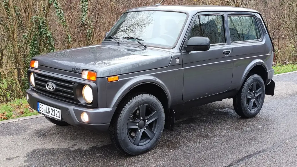 Black Lada Niva Legend Urban, front three-quarter view