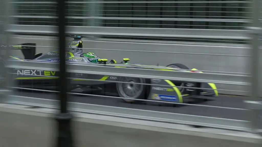 Nelson Piquet Jr. driving the NEXTEV TCR Formula E car in qualifying, 2015
