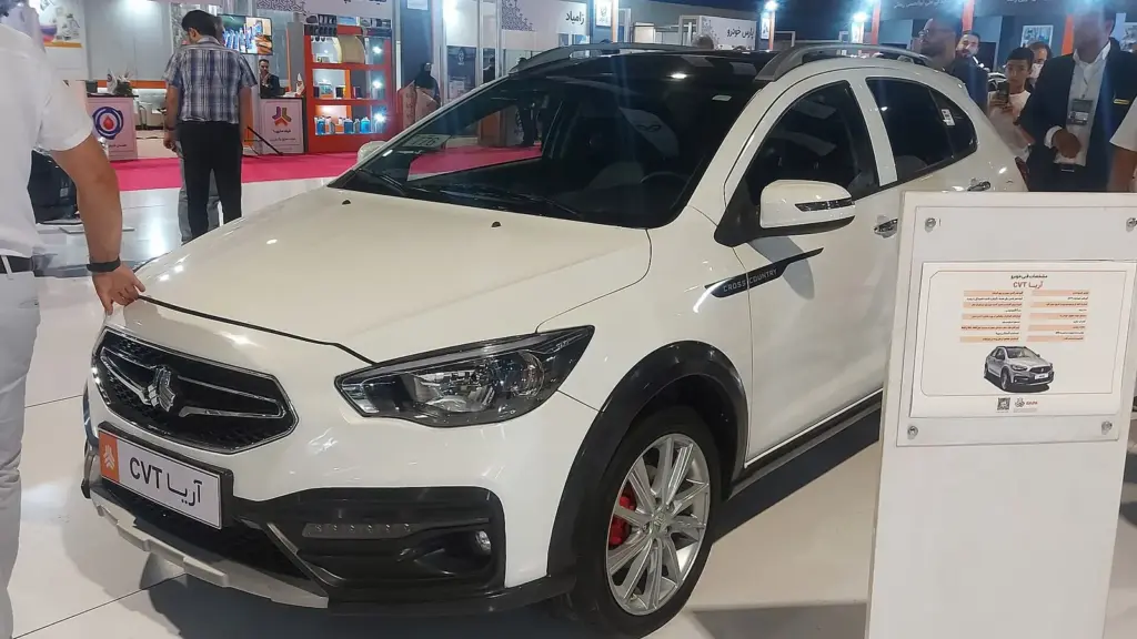 White Saipa Aria crossover with a CVT on display