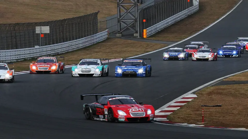 The opening lap of a GT500 race at the 2010 JAF Grand Prix