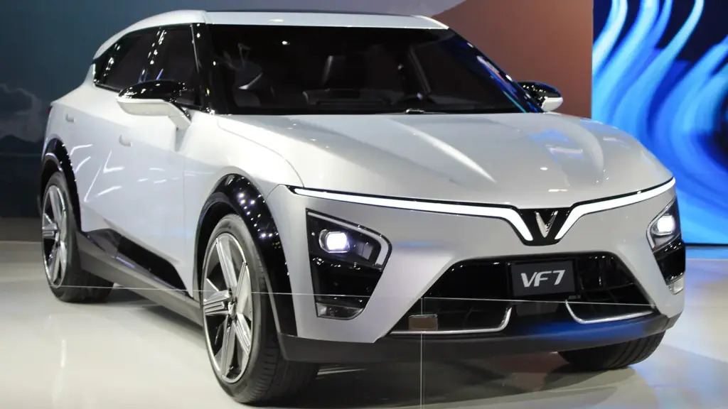 VinFast VF 7 electric SUV at the 2022 New York auto show